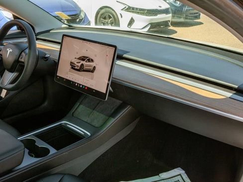 Used 2023 Tesla Model 3 Standard Range RWD image 7