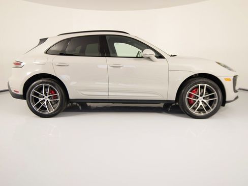 New 2026 Porsche Macan S image 8