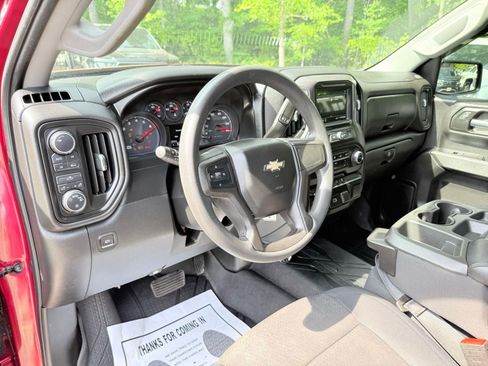 Used 2019 Chevrolet Silverado 1500 Custom w/ Custom Value Package AWD/4WD image 19