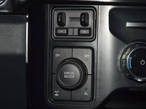 Used 2023 Ford F250 Lariat w/ Sport Appearance Package image 30