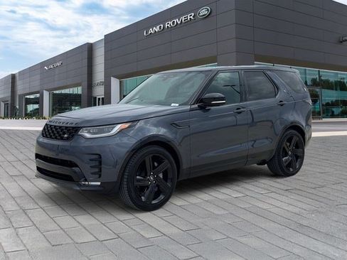 Certified 2025 Land Rover Discovery Dynamic SE AWD/4WD image 1
