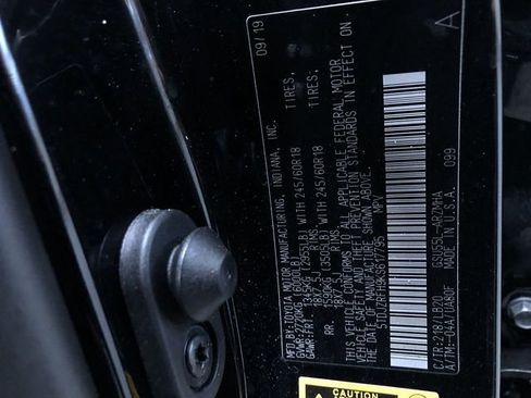 Used 2019 Toyota Highlander XLE image 32