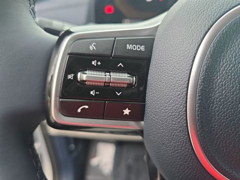 New 2026 Kia Carnival EX image 19