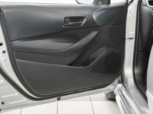 Used 2025 Toyota Corolla LE w/ LE Premium Package FWD image 33