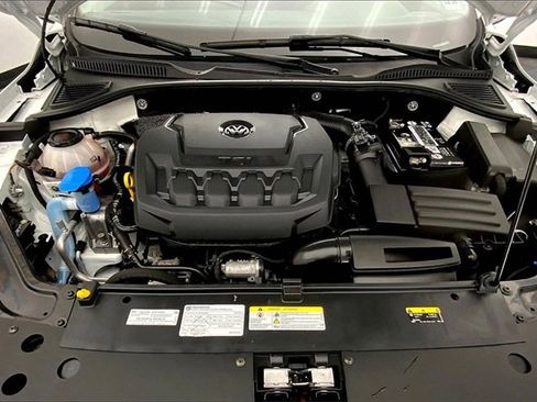 Used 2021 Volkswagen Passat 2.0T SE image 10