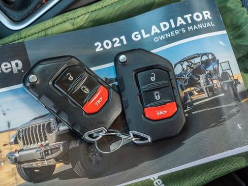 Used 2021 Jeep Gladiator Rubicon image 52