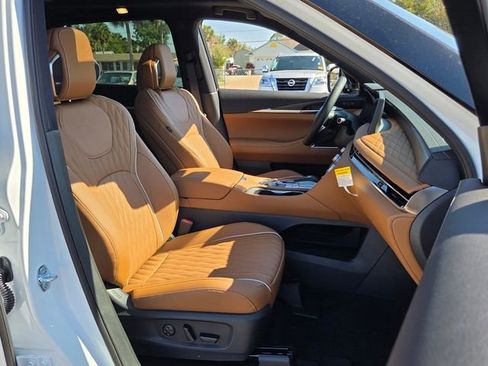 New 2026 INFINITI QX60 Autograph w/ Dark Cargo Package AWD/4WD image 22