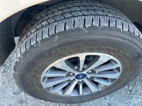 Used 2017 Ford Expedition XLT w/ Equipment Group 202A image 11