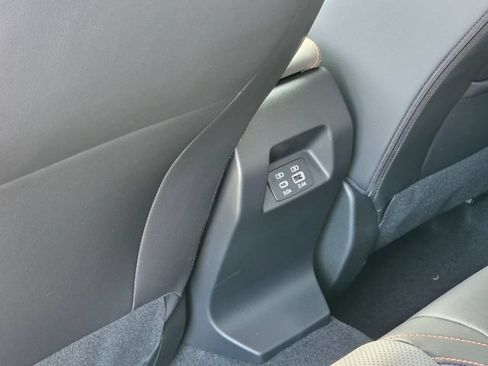 New 2026 Subaru Crosstrek 2.5i Limited w/ Crosstrek Mirror Package AWD/4WD image 18