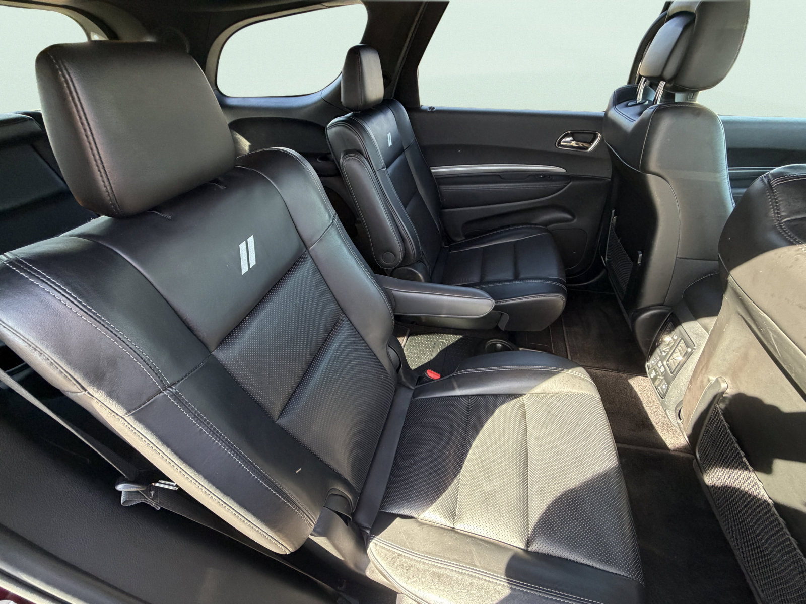 Used 2019 Dodge Durango R/T w/ Technology Group AWD/4WD image 17