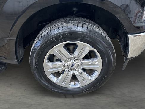 Used 2018 Ford F150 XLT w/ Equipment Group 302A Luxury image 22