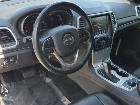 Certified 2018 Jeep Grand Cherokee Limited image 10