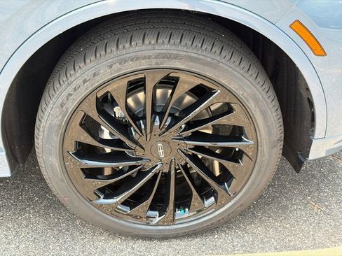 New 2026 Lincoln Aviator Reserve AWD/4WD image 12