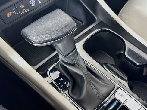 Certified 2025 Hyundai Tucson SEL AWD/4WD image 18