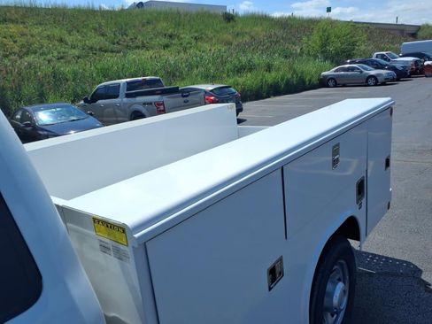 Used 2024 Ford F350 XL w/ Snow Plow Prep Package image 17