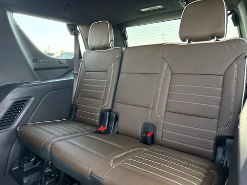 New 2026 GMC Yukon Denali Ultimate AWD/4WD image 34