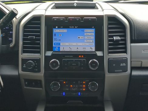 Used 2019 Ford F250 Lariat w/ Chrome Package AWD/4WD image 16
