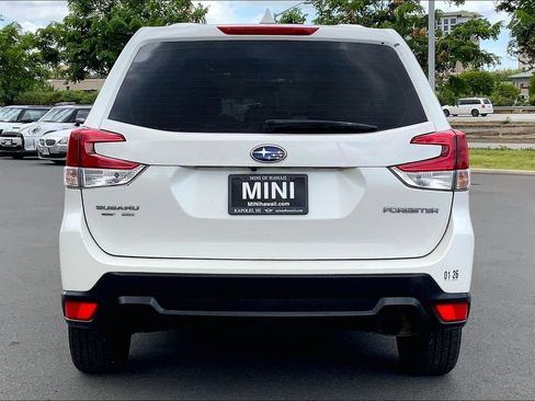Used 2020 Subaru Forester AWD/4WD image 4