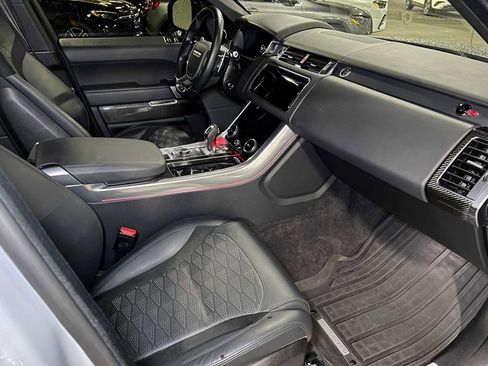 Used 2021 Land Rover Range Rover Sport SVR Carbon Edition image 11