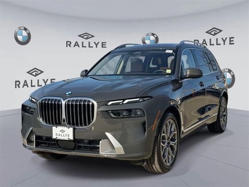 Certified 2026 BMW X7 xDrive40i w/ Premium Package image 3