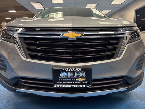 Certified 2024 Chevrolet Equinox LT FWD image 12