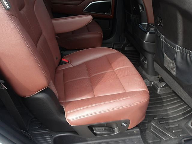 Used 2024 Kia Telluride EX w/ EX Captain's Chair Package AWD/4WD image 11