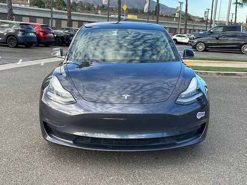 Used 2018 Tesla Model 3 Long Range image 3