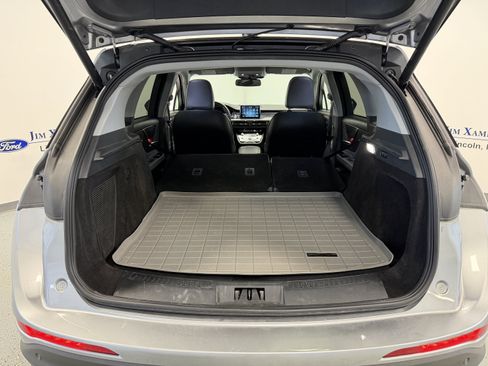 Used 2022 Lincoln Corsair FWD w/ Premium Package image 27