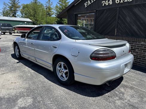Used 2001 Pontiac Grand Prix GT w/ Opt Pkg 3 FWD image 2