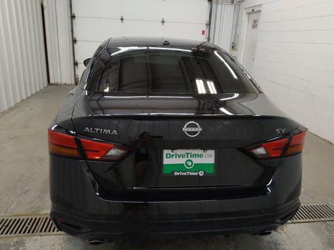 Used 2023 Nissan Altima 2.5 SV w/ SV Premium Package FWD image 6