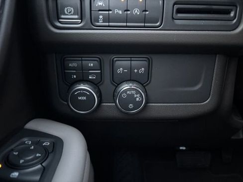 Used 2023 Chevrolet Tahoe LT image 17