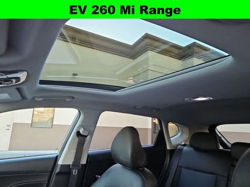 Used 2025 Hyundai Kona Limited image 29