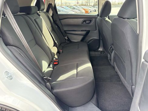 Used 2024 Nissan Rogue S image 26