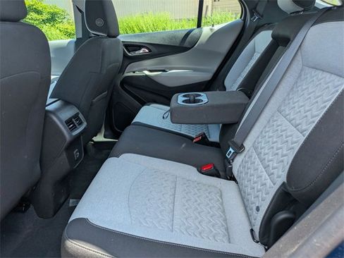 Used 2022 Chevrolet Equinox LS image 18