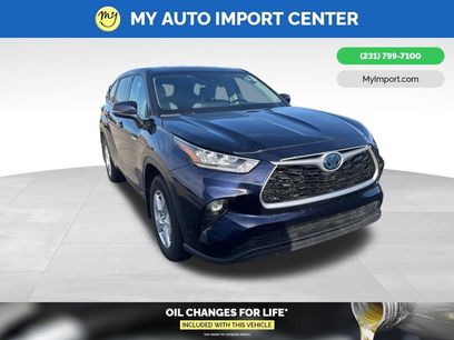 Used 2020 Toyota Highlander LE