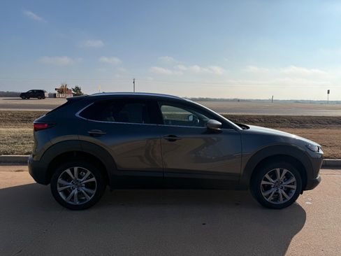 Used 2024 MAZDA CX-30 AWD 2.5 S w/ Premium Package image 2