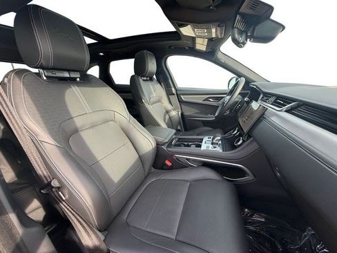 Used 2025 Jaguar F-PACE R-Dynamic S AWD/4WD image 16