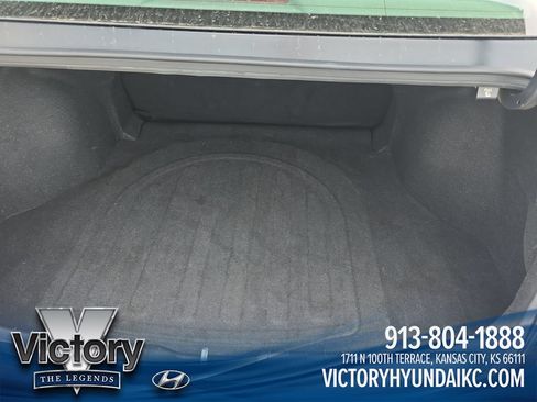 Used 2024 Hyundai Elantra SEL FWD image 23