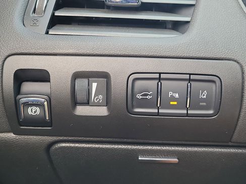 Used 2014 Chevrolet Impala LT w/ Premium Seating Package image 26