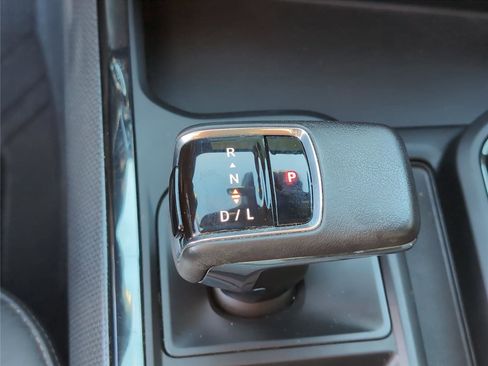 Used 2022 Chevrolet Silverado 1500 ZR2 image 18