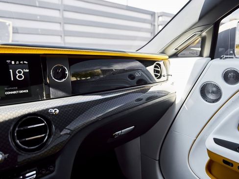 Used 2025 Rolls-Royce Spectre Black Badge image 71