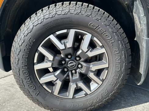 Used 2022 Nissan Frontier SV AWD/4WD image 24