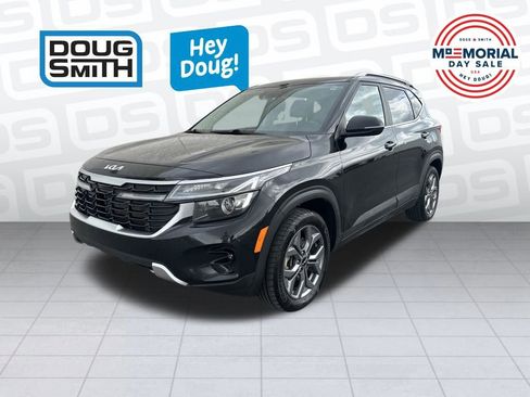 Used 2024 Kia Seltos S AWD/4WD image 3