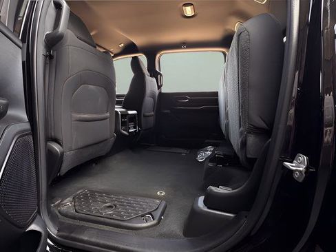 Used 2025 RAM 1500 Big Horn AWD/4WD image 24