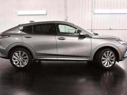 Used 2025 Buick Envista Preferred FWD image 8