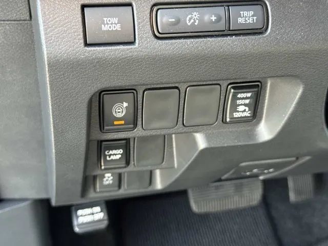 Certified 2025 Nissan Frontier SV w/ SV Convenience Package RWD image 32