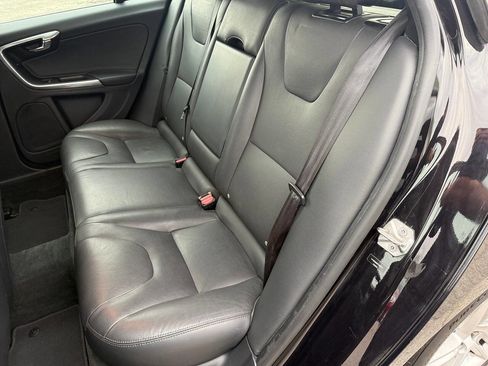 Used 2015 Volvo V60 T5 Premier image 20