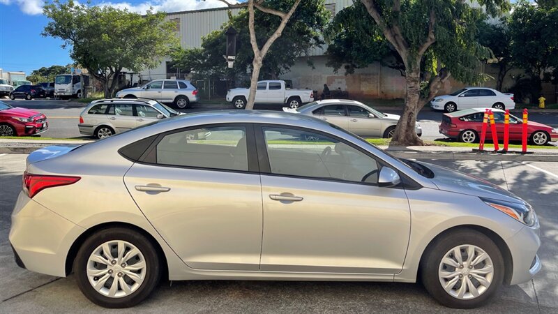 Used 2020 Hyundai Accent SE FWD image 5