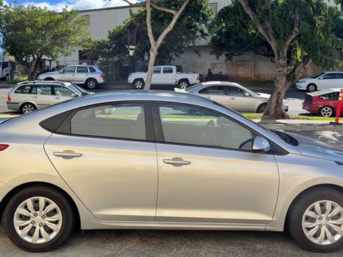 Used 2020 Hyundai Accent SE FWD image 5