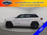 Used 2017 Jeep Grand Cherokee Altitude image 2